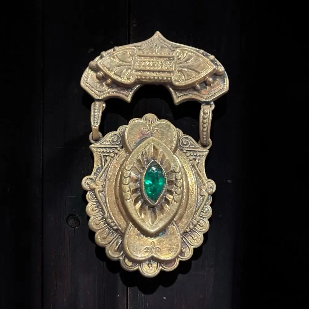 Antique Emerald Green Glass Dangle Brooch Art Nouveau Ornate Gold Tone Pin